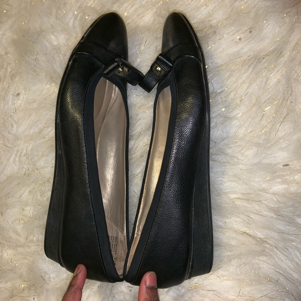 Bandolina black shoes